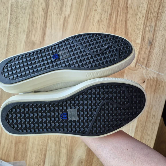 NWOT - Rothy's The City Slip-On Shoes - White - Size 8 - Picture 2 of 6